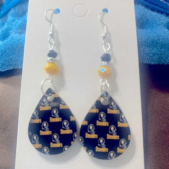 Super cute Pittsburgh Steelers earring set - Picture 1 of 1